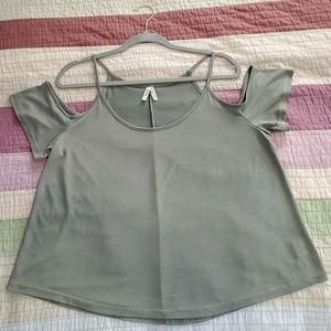 Mudd, cold shoulder shirt, size Medium, green